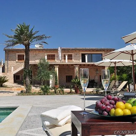 Son Burgues 4* Petra (Mallorca)